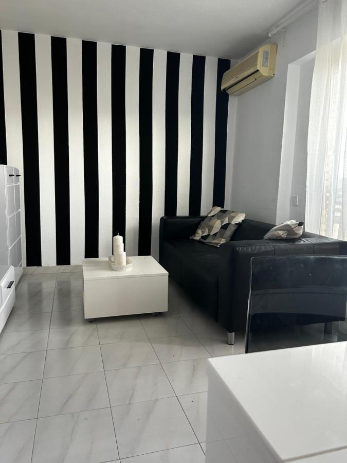 Apartamentos Acuario Benalmadena Ngoại thất bức ảnh